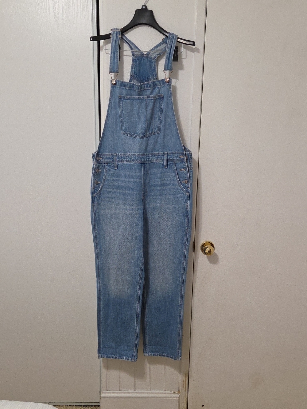 American Eagle Outfitters Light Blue Denim Overalls